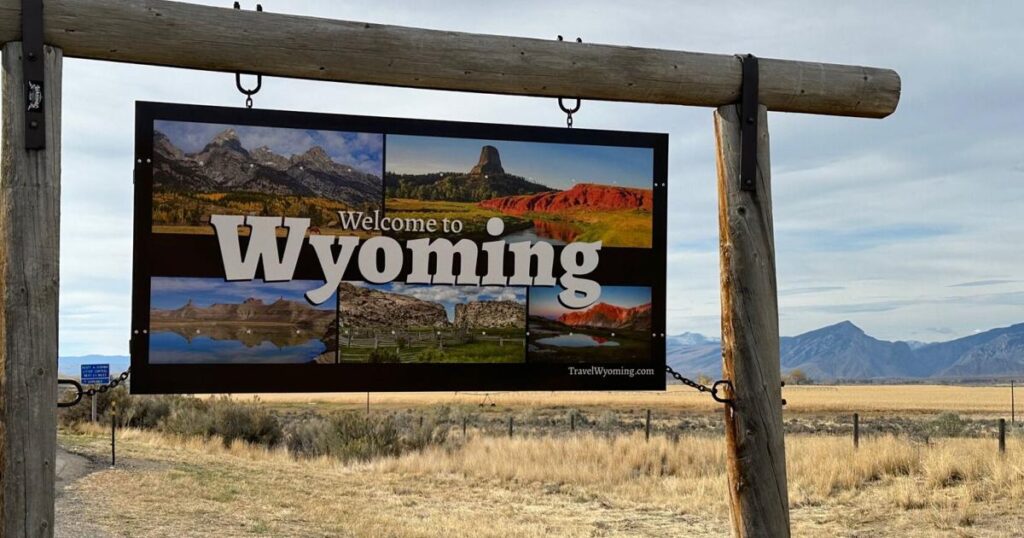 how much does commercial truck insurance in Wyoming?